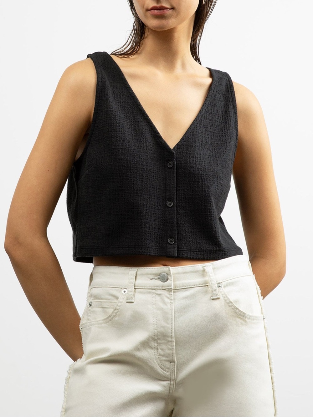 OAK + FORT Black Cropped Button-Front Knit Tank